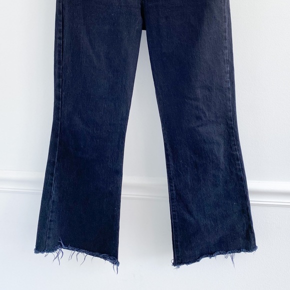 Levi’s Ribcage Crop Flare Black Jeans in On the Rocks - Picture 5 of 6